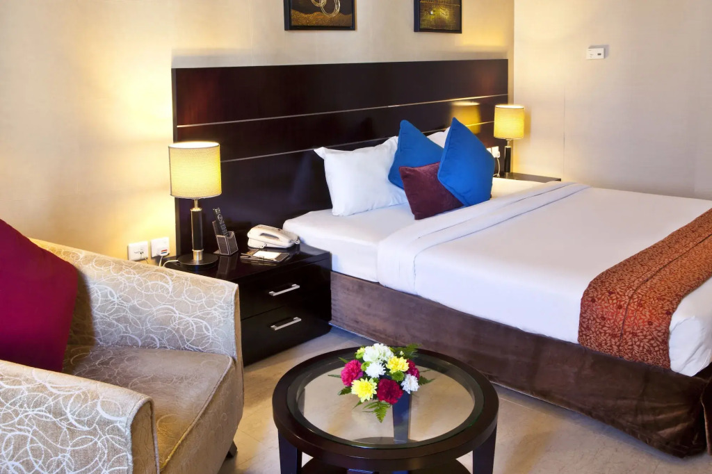 Landmark Riqqa Hotel