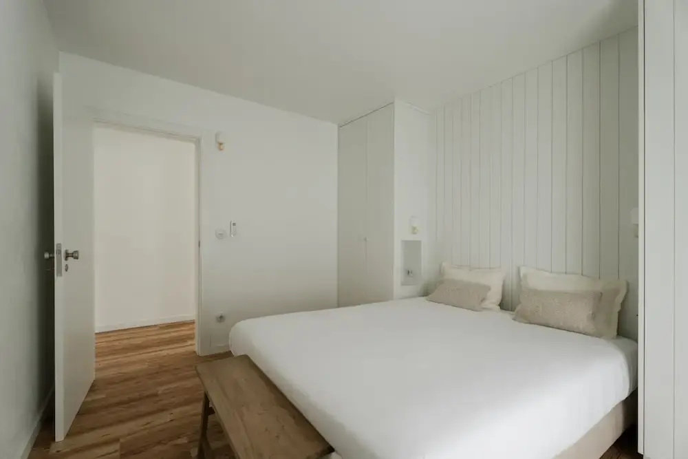 Imago Houses 2 - by MET