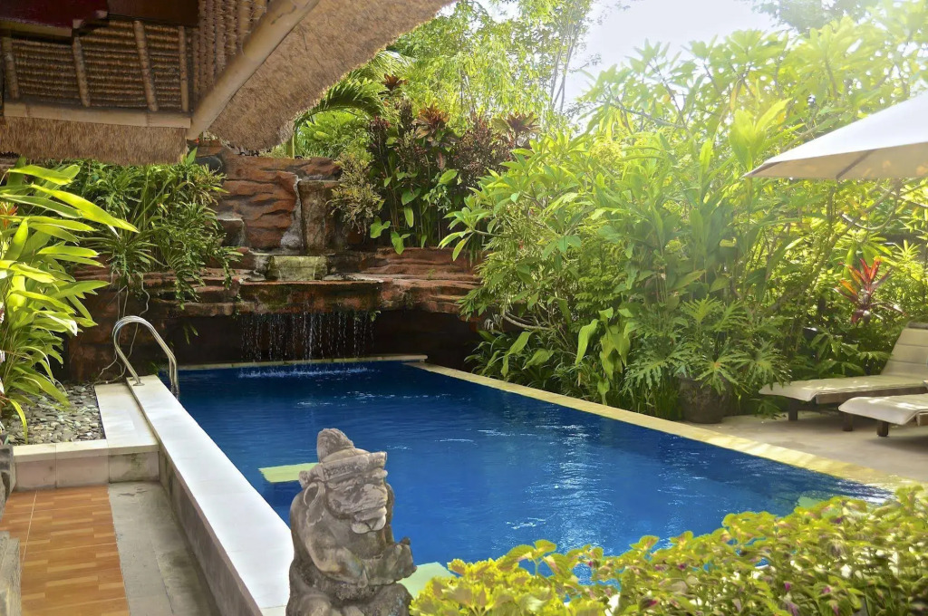 Aahh Bali Bed and Breakfast