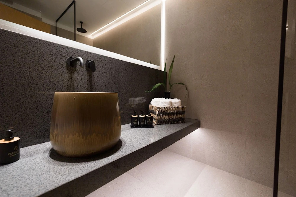 Capital Luxury Suites