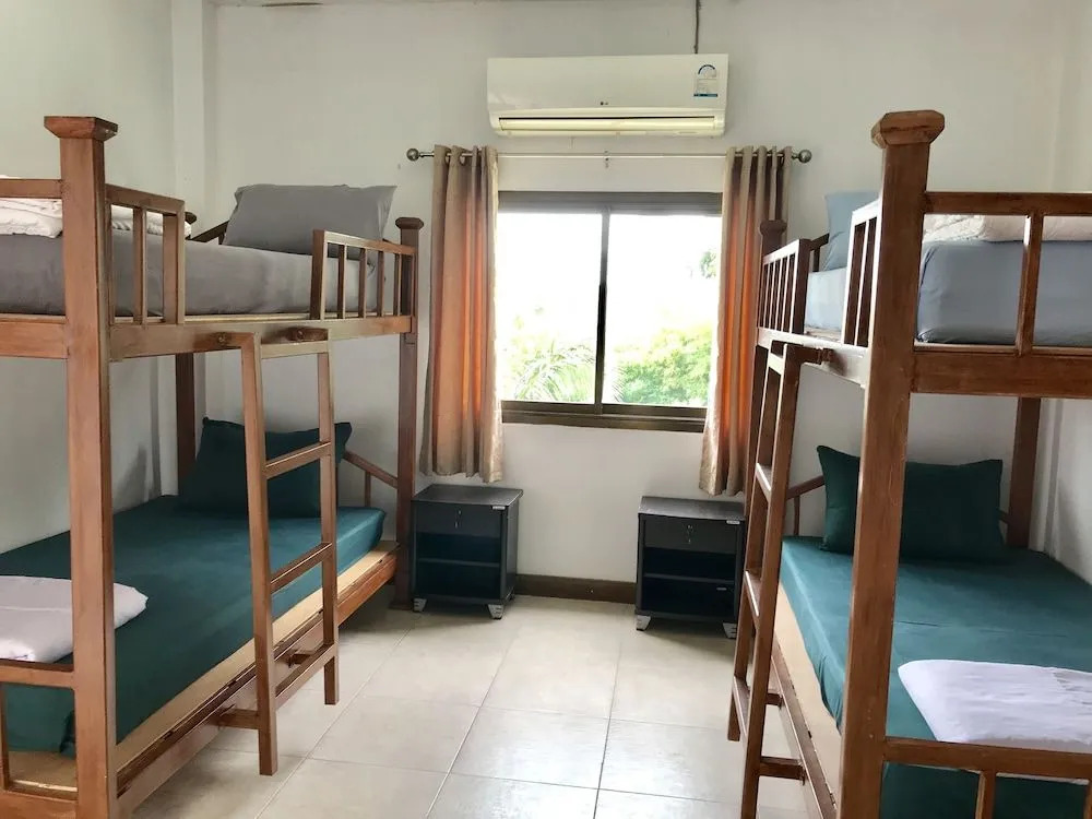 Hiranyika Cafe and Bed