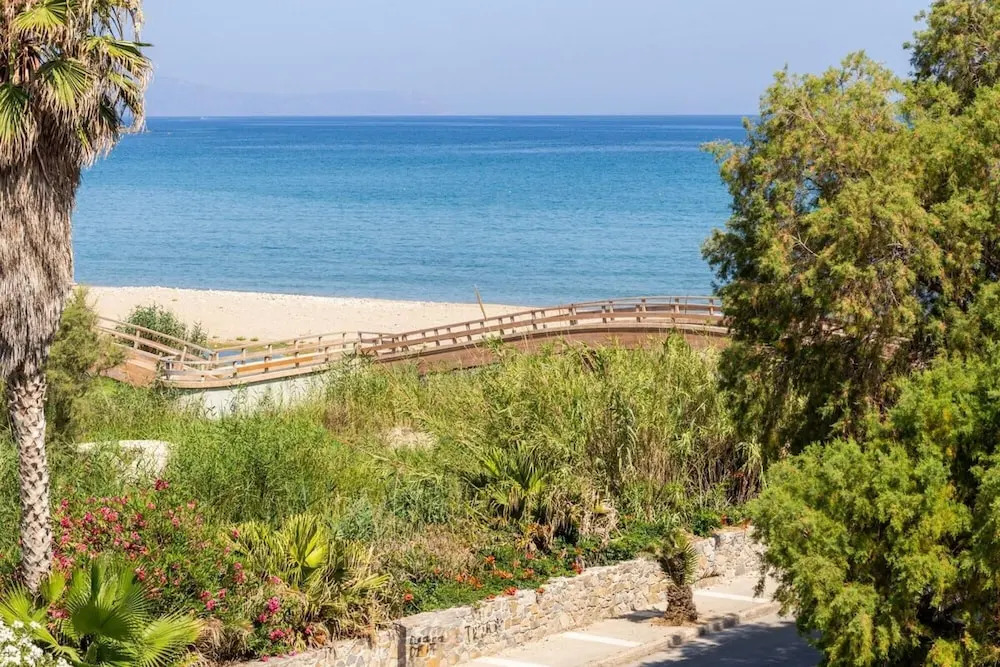 Sun Beach Apartment in Chania 15