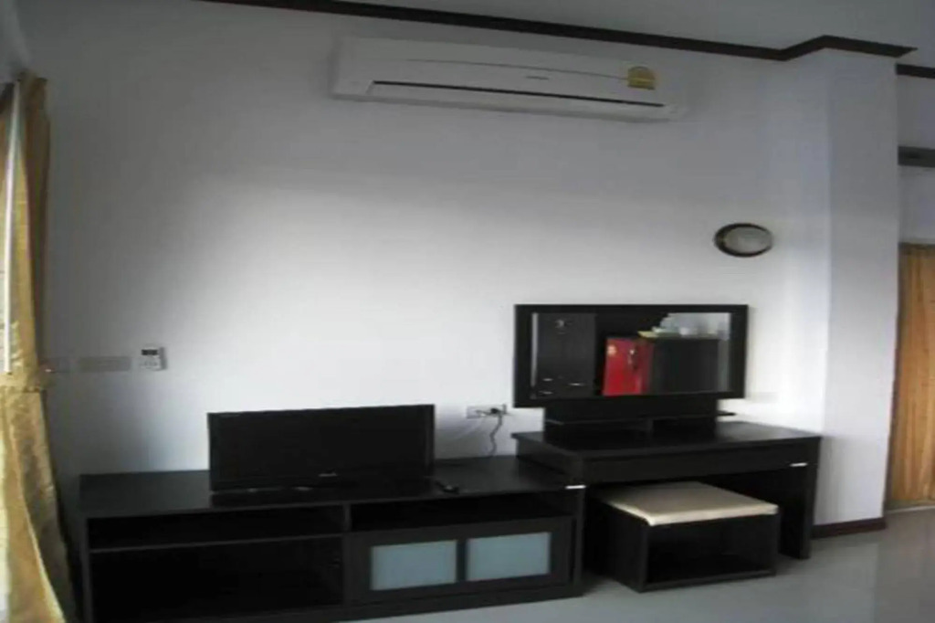 OYO 918 Kachapol Hotel
