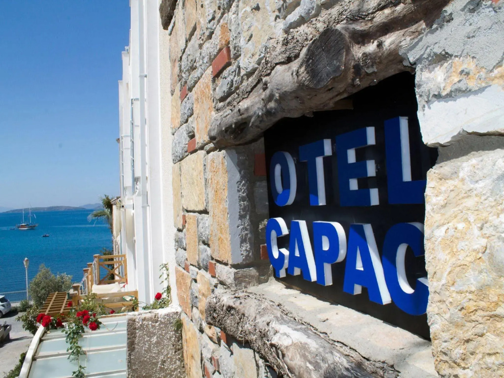 Capaci Hotel