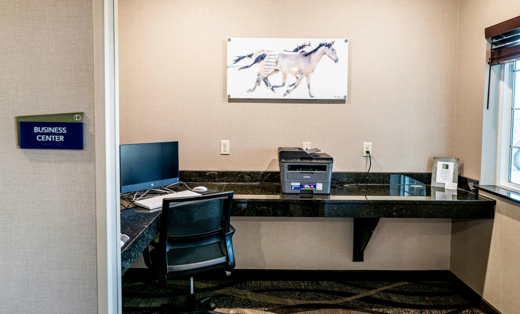 Cobblestone Hotel & Suites - Lamar