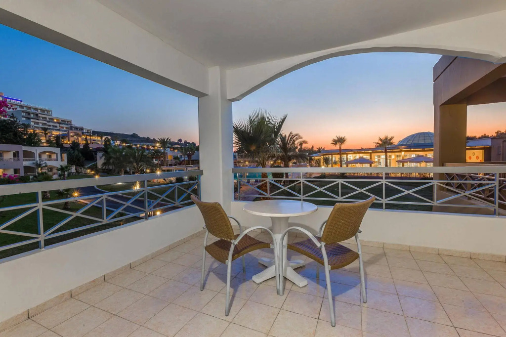 Kipriotis Maris Suites by Anayia All Inclusive Resorts