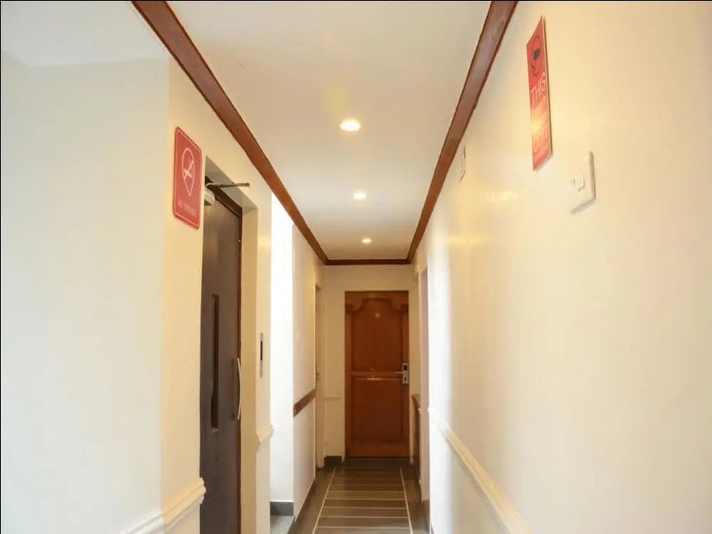 OYO 2161 Hotel Ashray