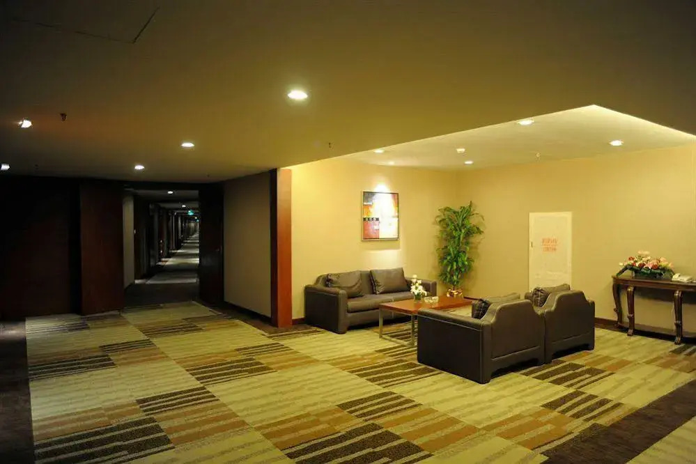 Junyi Dynasty Hotel