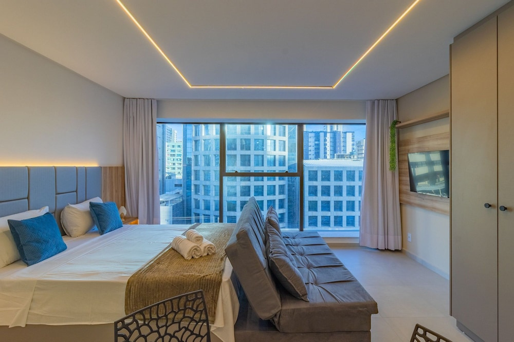 Icon Housi em Boa Viagem Perto do Shopping Recife e a 300m do Mar | By Carpediem
