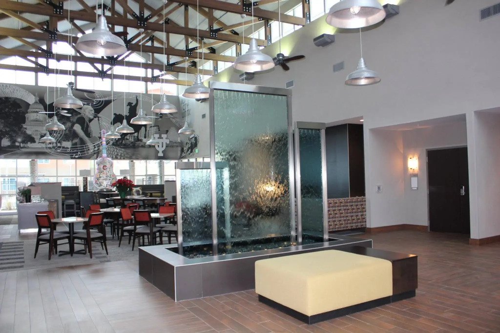 Homewood Suites By Hilton Techridge Parmer At I 35