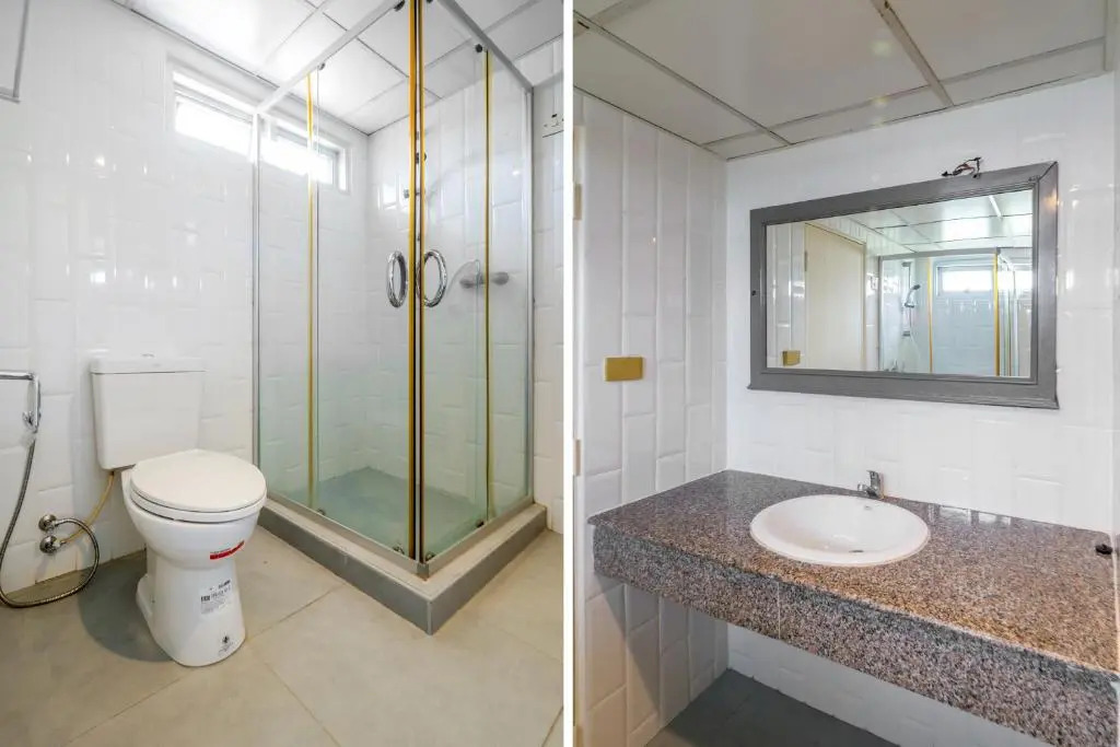 OYO 1042 Boons Residence Sathorn
