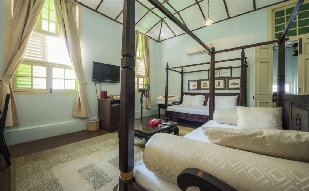 PalanquInn Heritage Suites