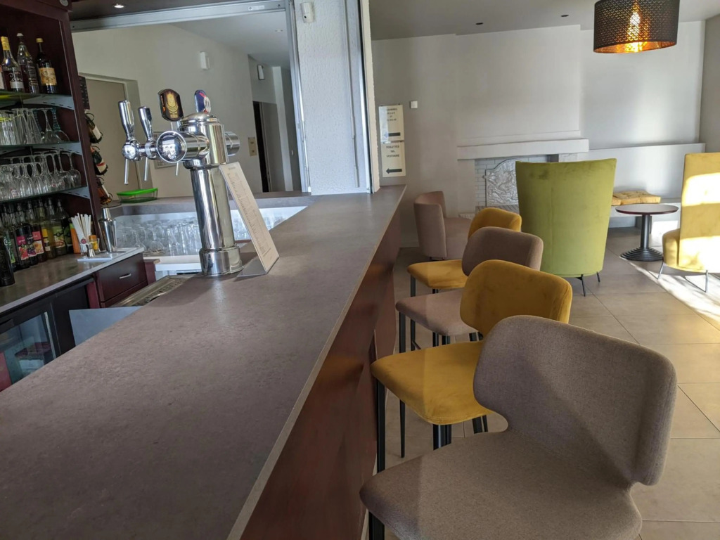 Logis Hotel De La Loire Ancenis - Restaurant Les Bateliers