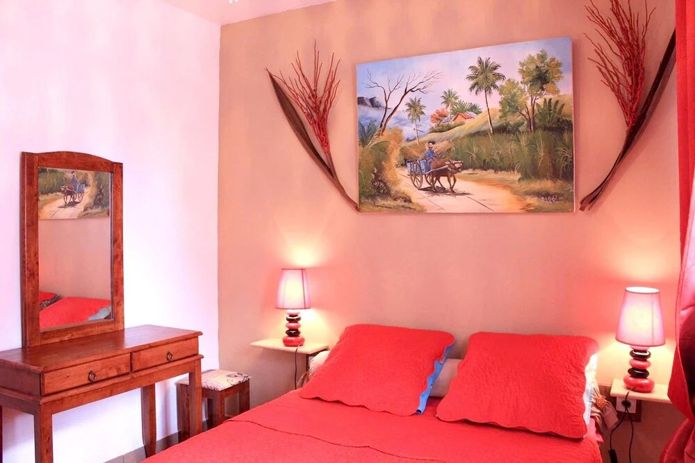 House With one Bedroom in Saint-louis, With Pool Access, Enclosed Gard