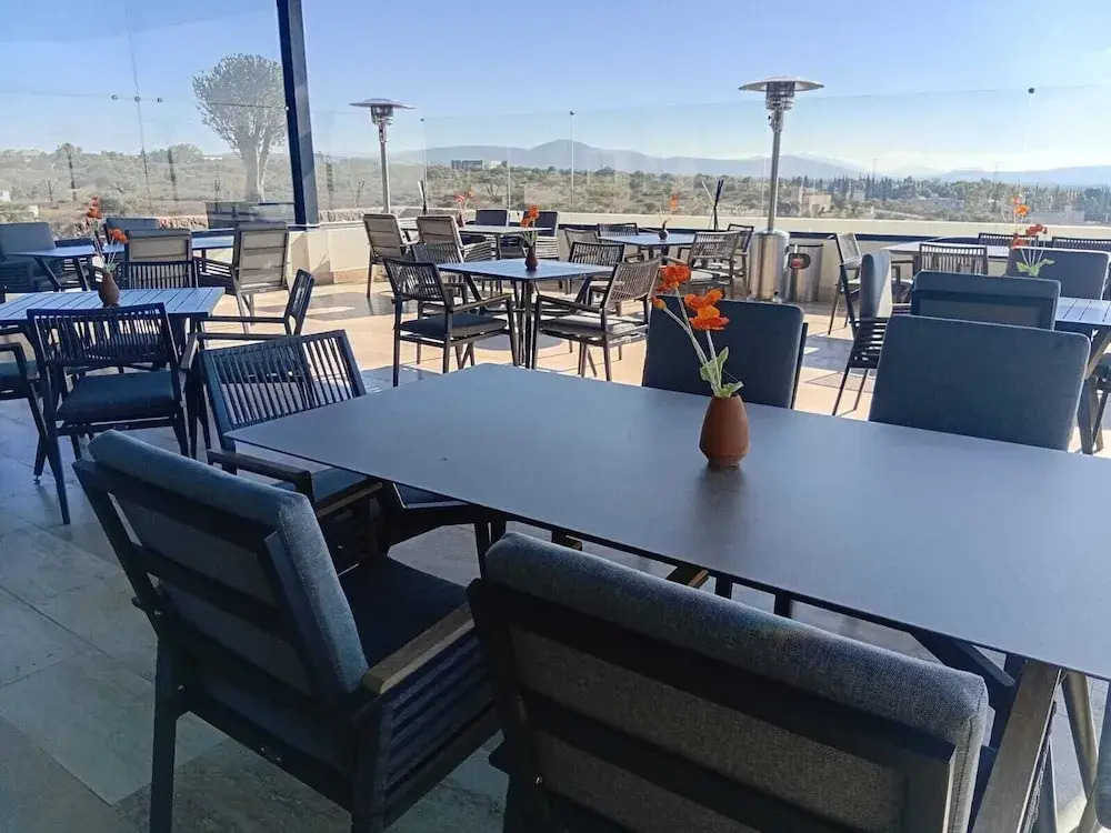 Hotel Montessuites