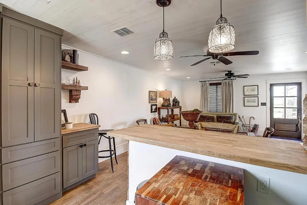 The Gulf House Gs512 Home