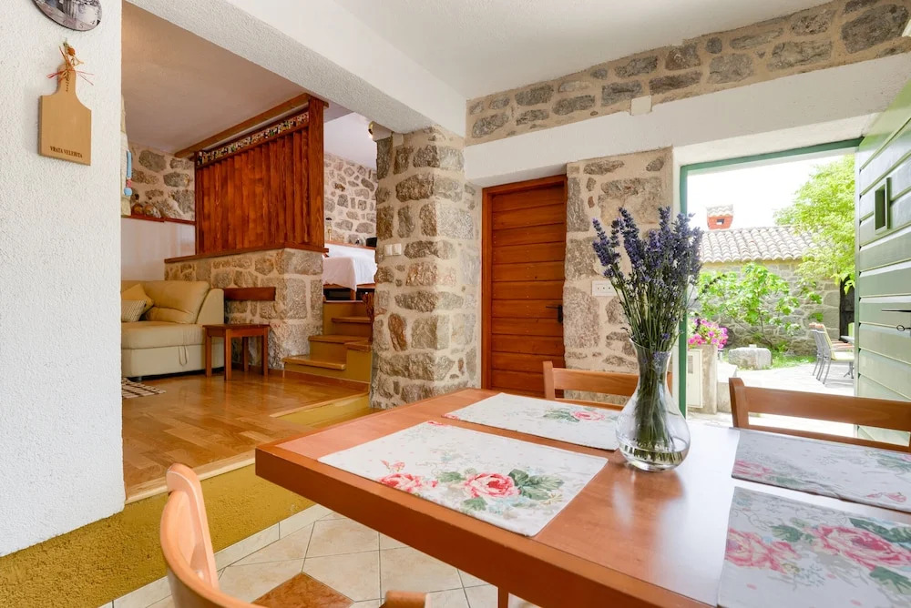 Traditional Stone House Adrian
