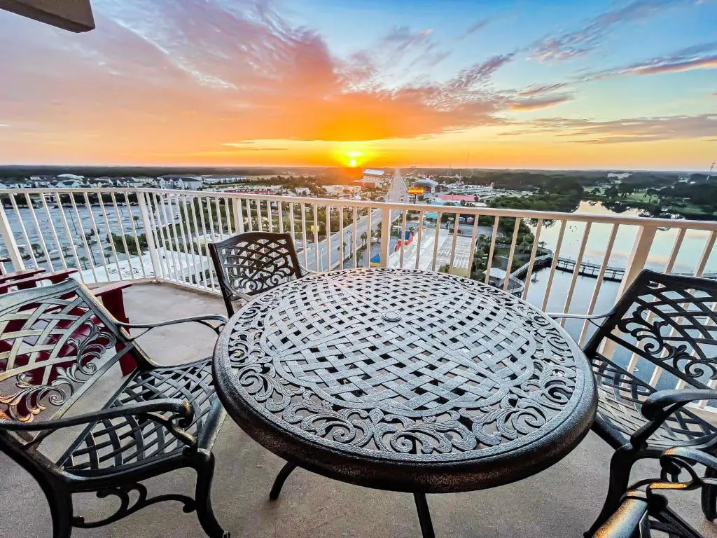3 BD Laketown Wharf 1038- Best Amenities