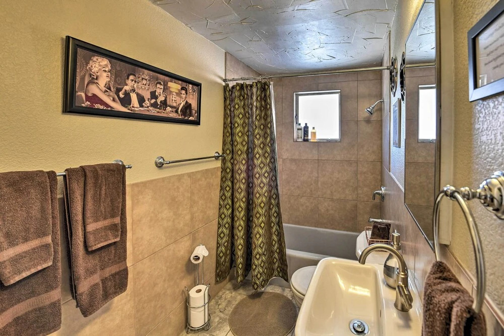 Vintage Downtown Vegas Retreat < 3 Mi to Strip!