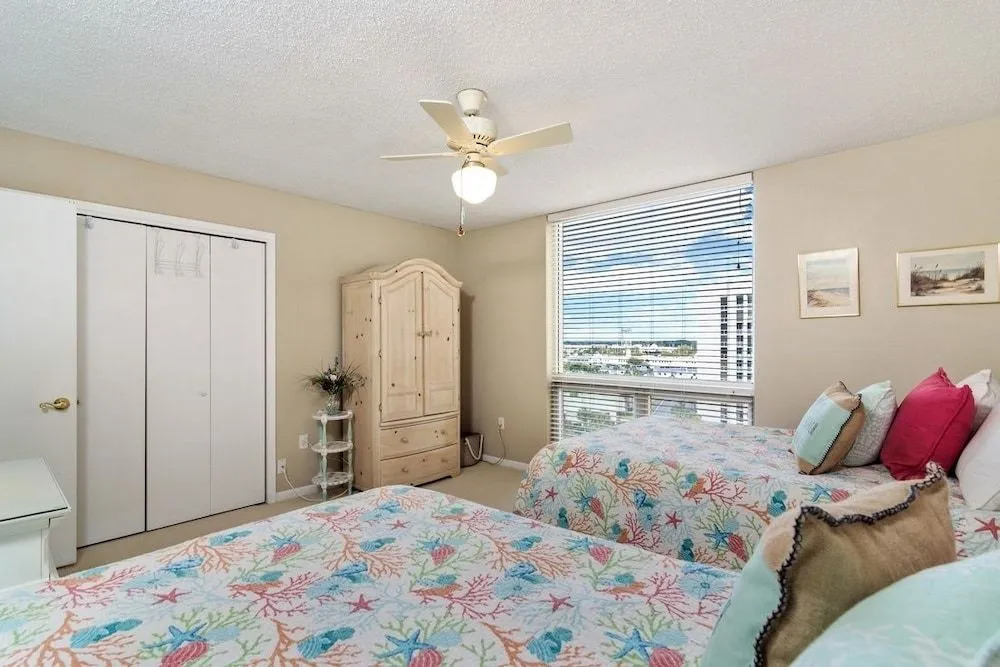 Shoreline 2096 Condo by RedAwning