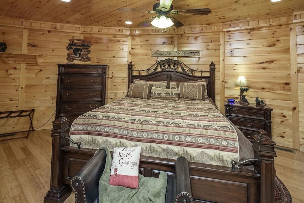Declans View by Heritage Cabin Rentals