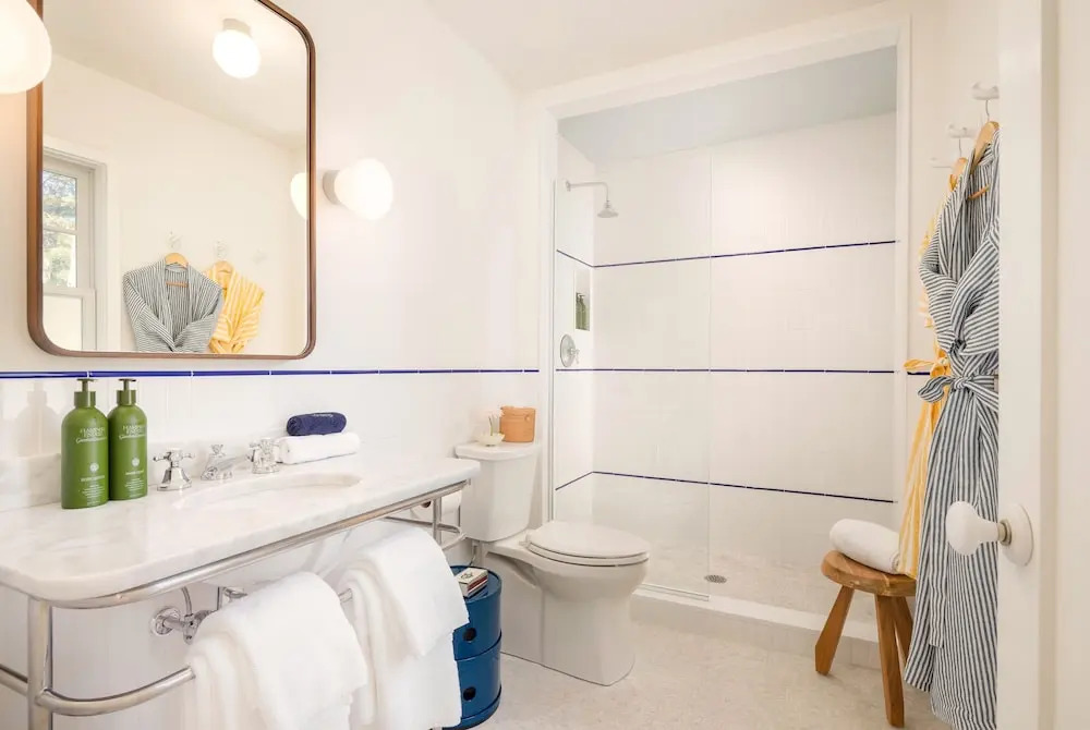 Silver Sands Motel & Beach Bungalows
