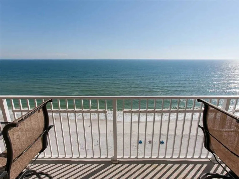 Crystal Shores West 908 - 3 Br condo by RedAwning