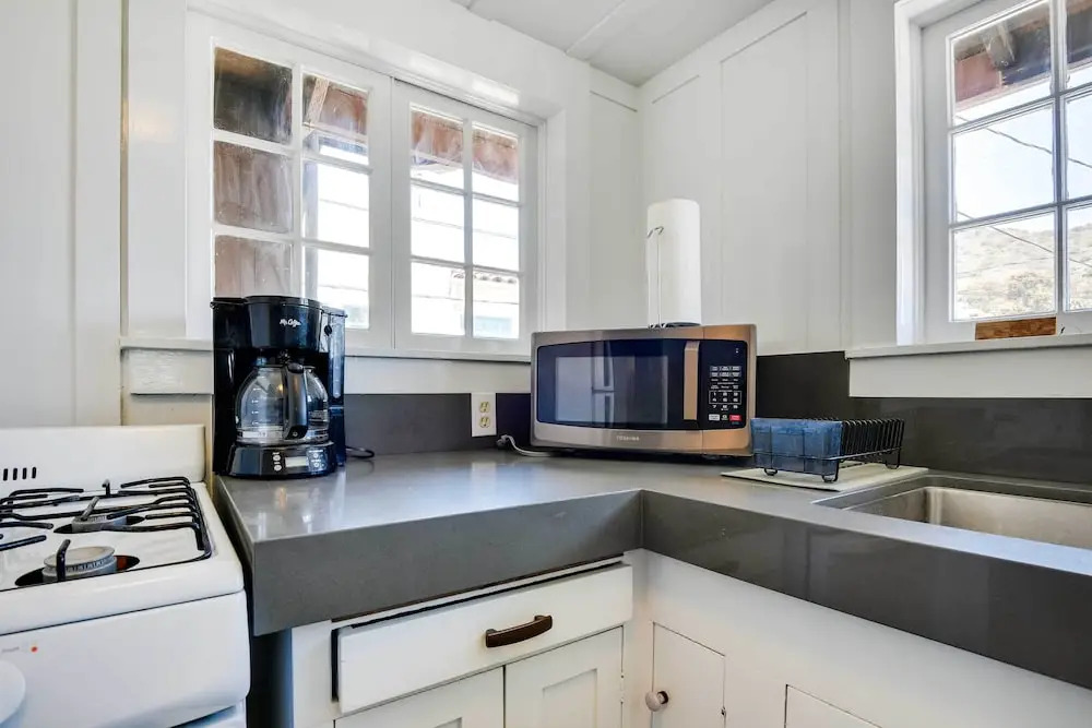 Walk to Beach: Catalina Gem w/ Deck!