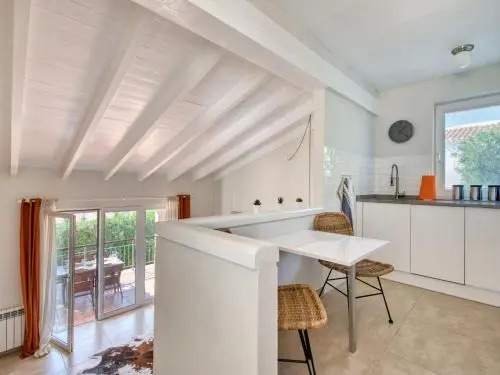 Holiday Home Petite Fleur by Interhome