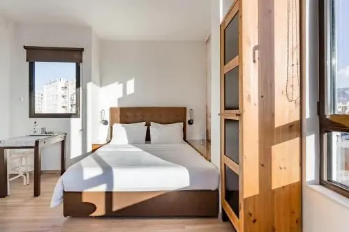 Aristofanous Apartment