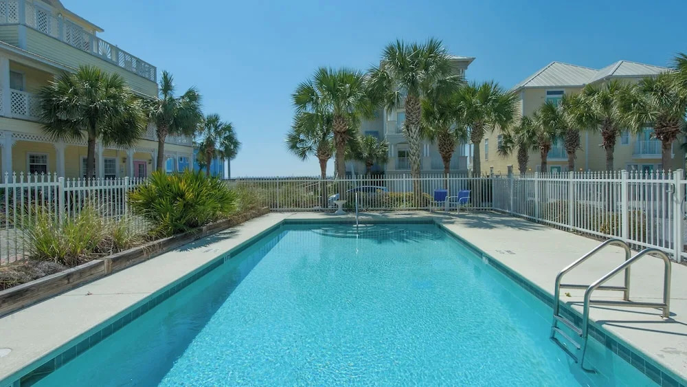 Gulf Front in the Heart of Seagrove ~ Sweeping Views ~ Pool ~ Sleeps 8