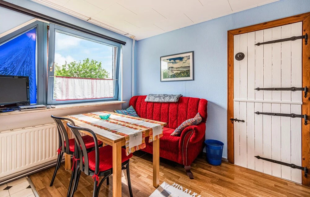 Awesome Apartment in Dagebüll OT Fahretoft With 2 Bedrooms and Wifi