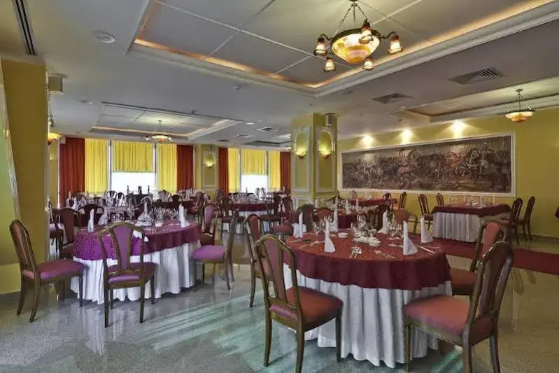Alexander Hotel