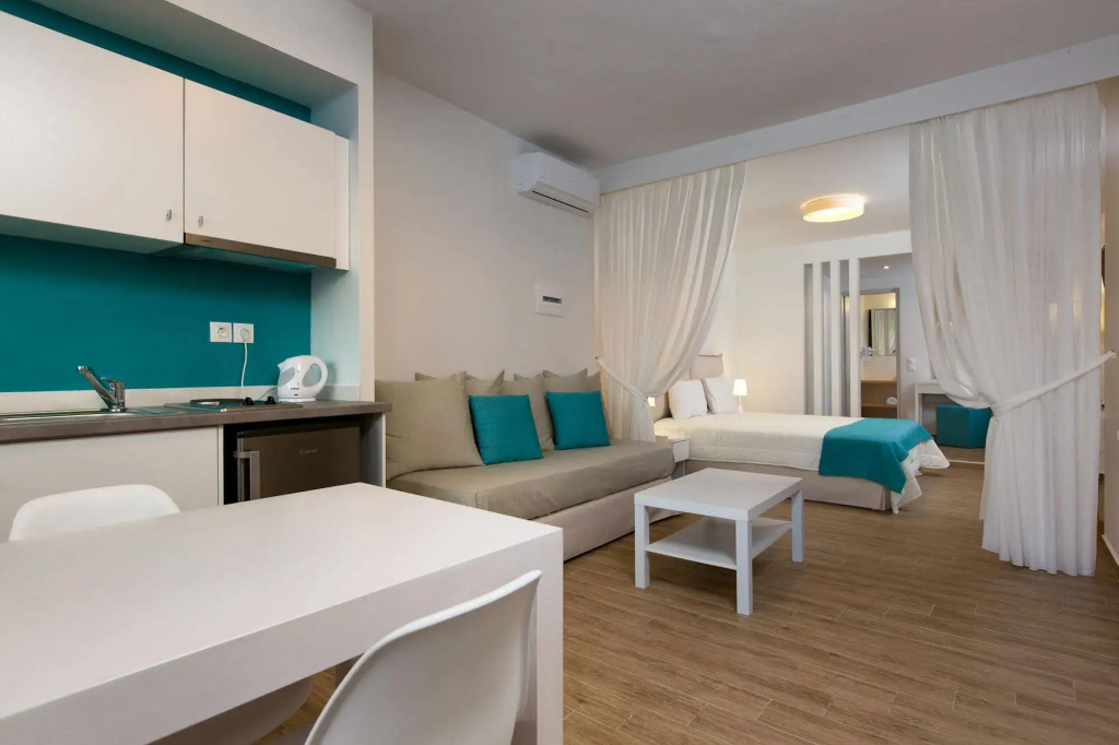 Golden Coast Apartments