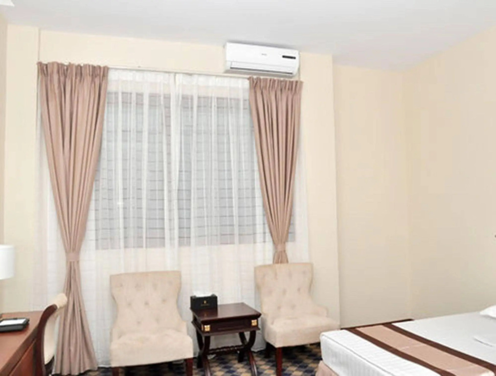 Sky Man Hotel