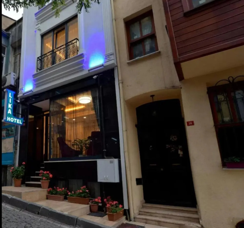 Lika Hotel - Beautiful Standard Double or Twin Room in Center Istanbul