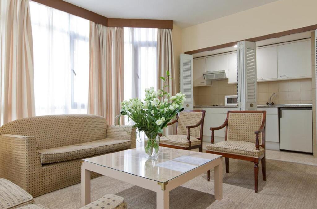 Отель Espahotel Plaza Basílica