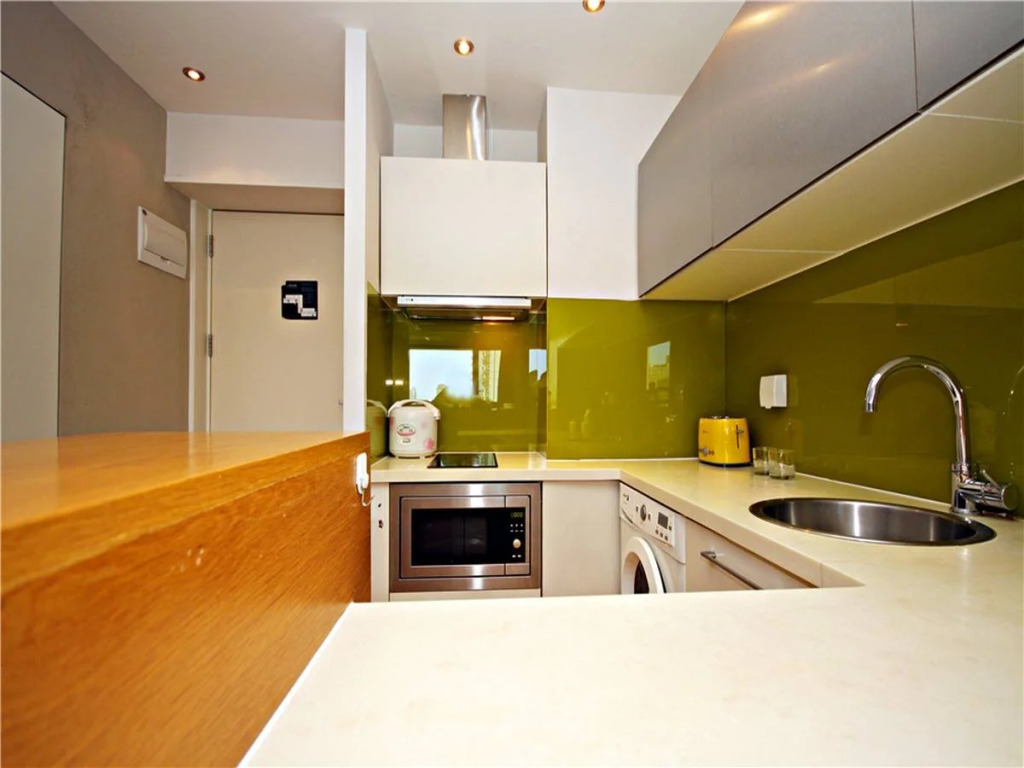 Rich&Young Seasons Park Service Apartment