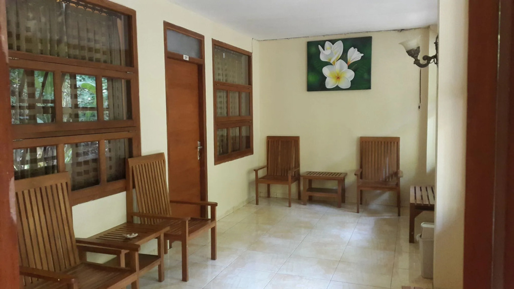 Centro Bajo Hotel & Resto