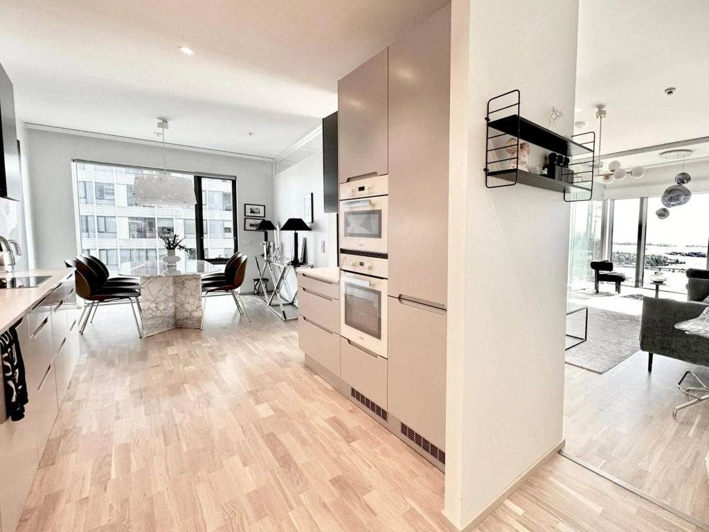 Luxury Skyscraper Apartment with Amazing view over Helsinki