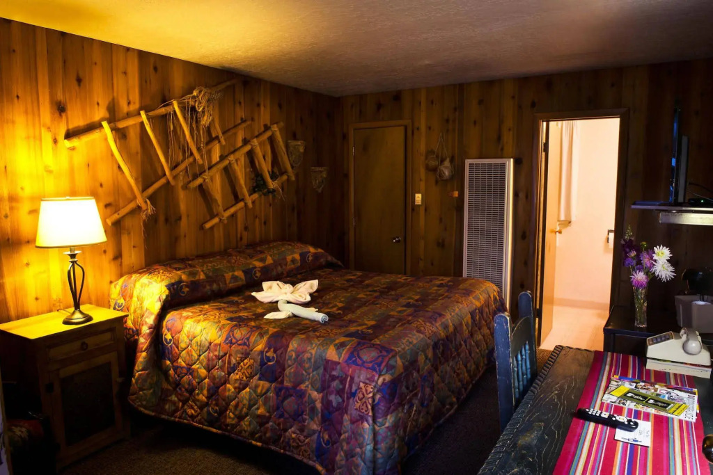 The Siesta Motel