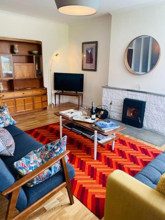Vintage, Styled Bungalow in Historic Village