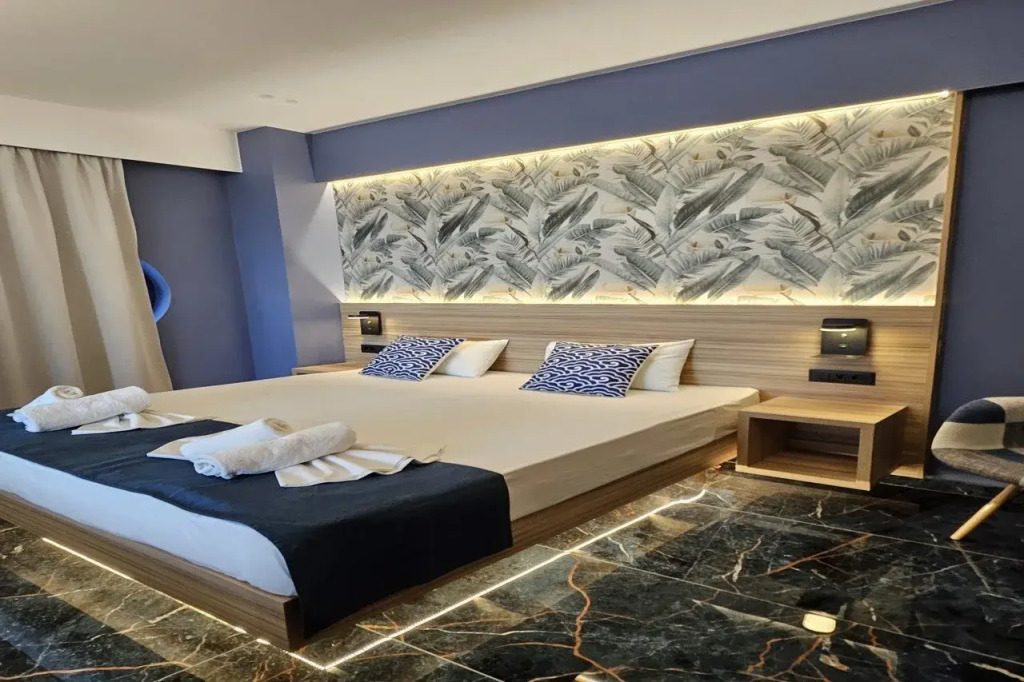 Eleni Beach Hotel