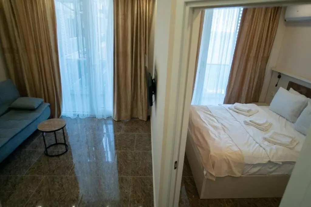 Leo Group Apartment 13-292 Sunrise Batumi