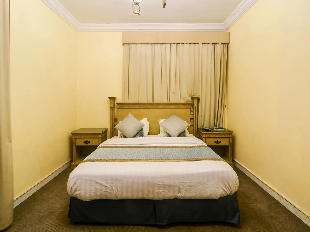 OYO 125 Al Hamra Palace