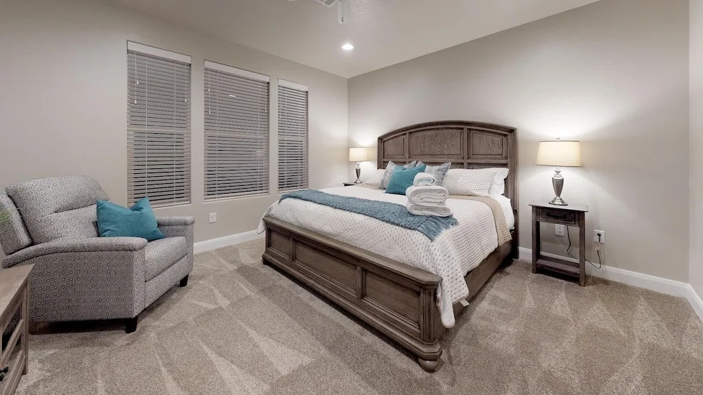 Arroyo Casita 4 Bedroom Townhouse by RedAwning