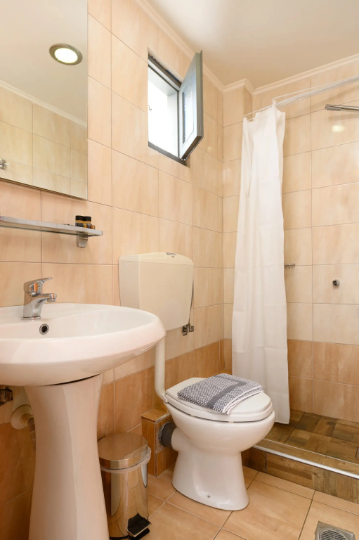 Alianthos Beach Hotel