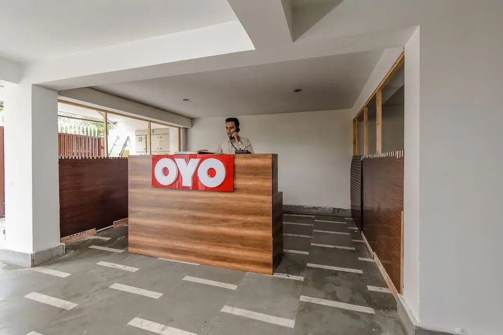 OYO 18434 Shiva Inn