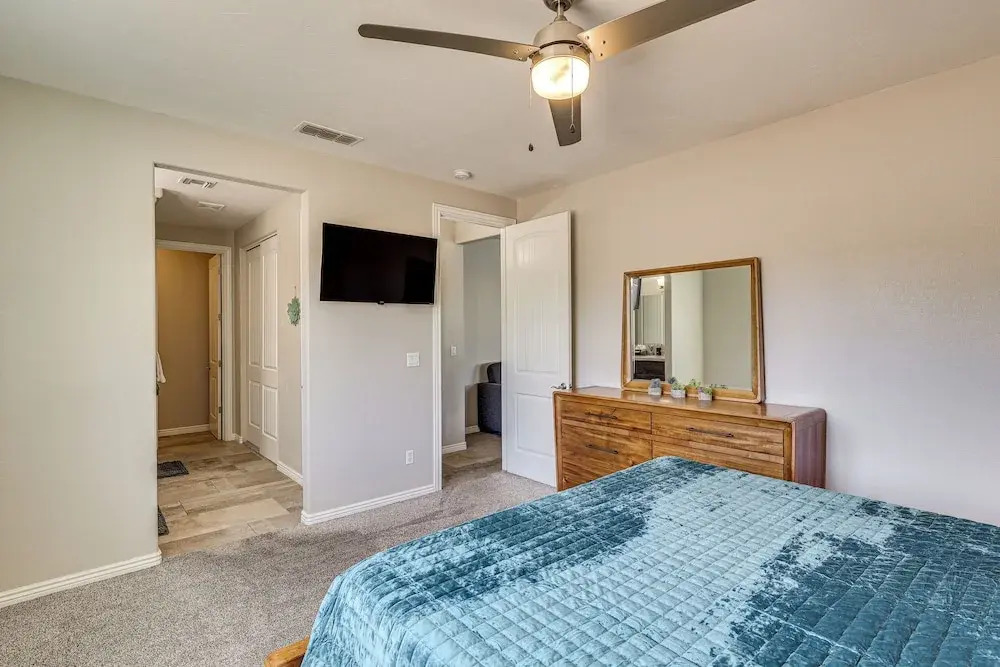 Pet-friendly LHC Home w/ Temp-controlled Pool!