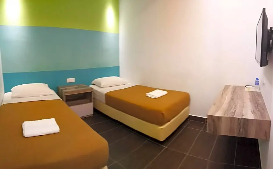 Dragon City Hotel